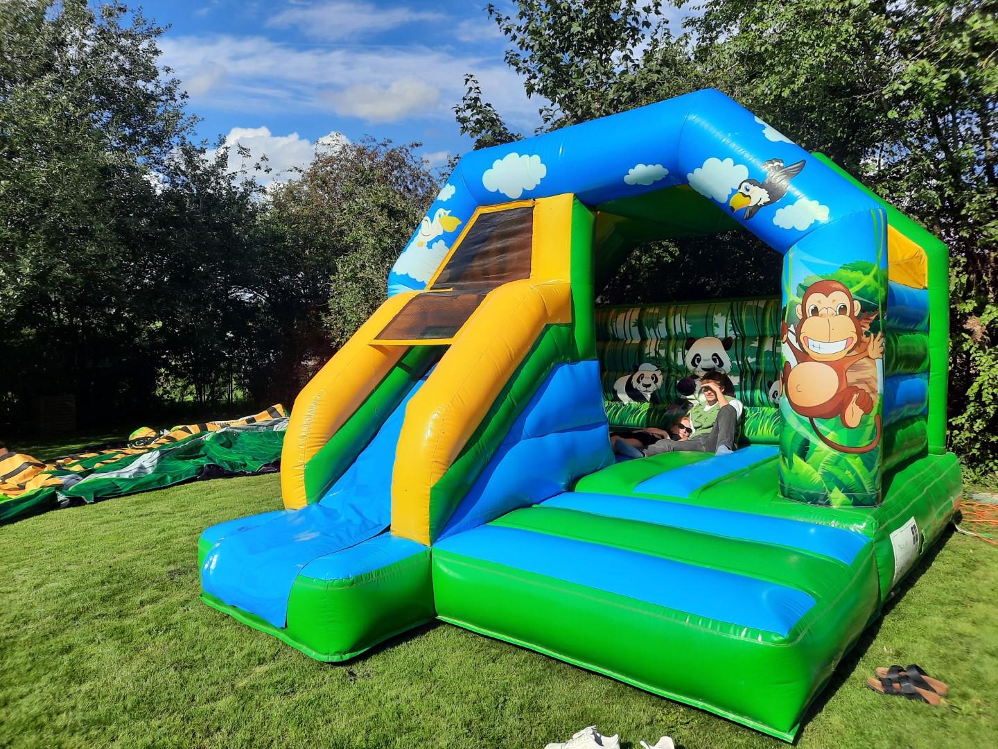 Château livré sur place