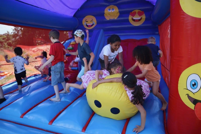 Château gonflable location Wallonie