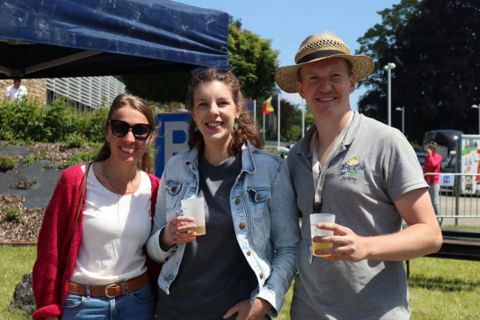 Boire un verre entre amis événement